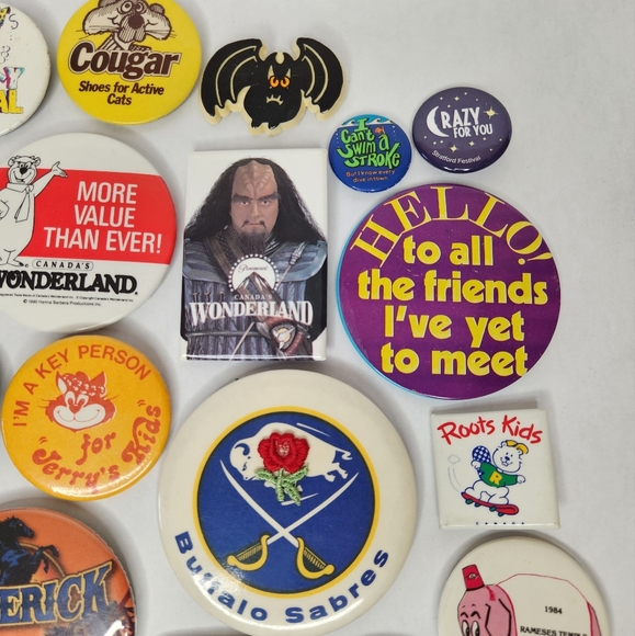 Vintage Button Pin Lot Canadian Advertising - Picture 3 of 5